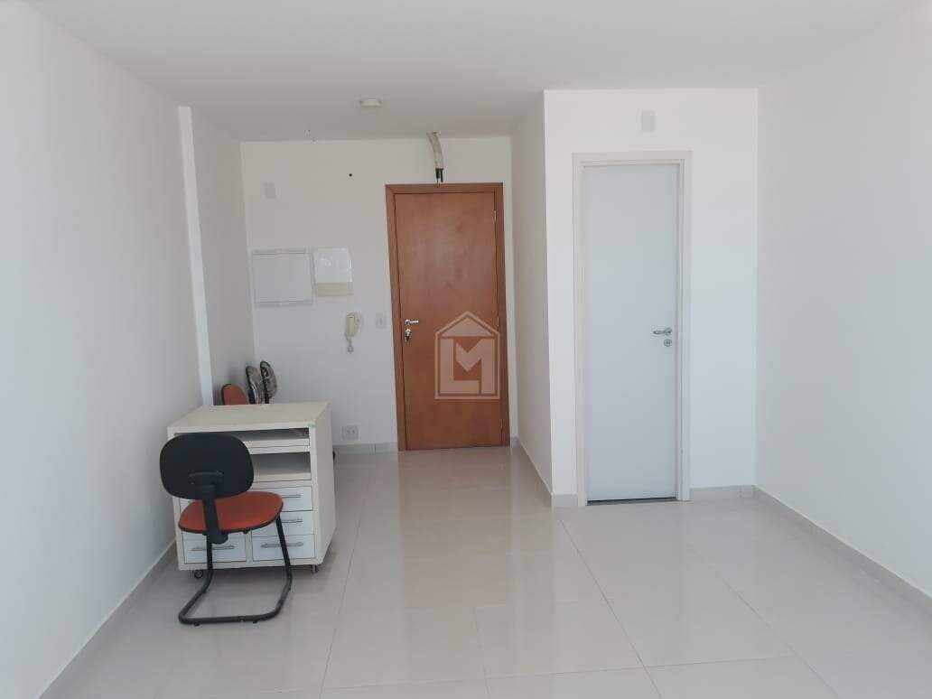 Sala à venda no Jardim Limoeiro: Sala